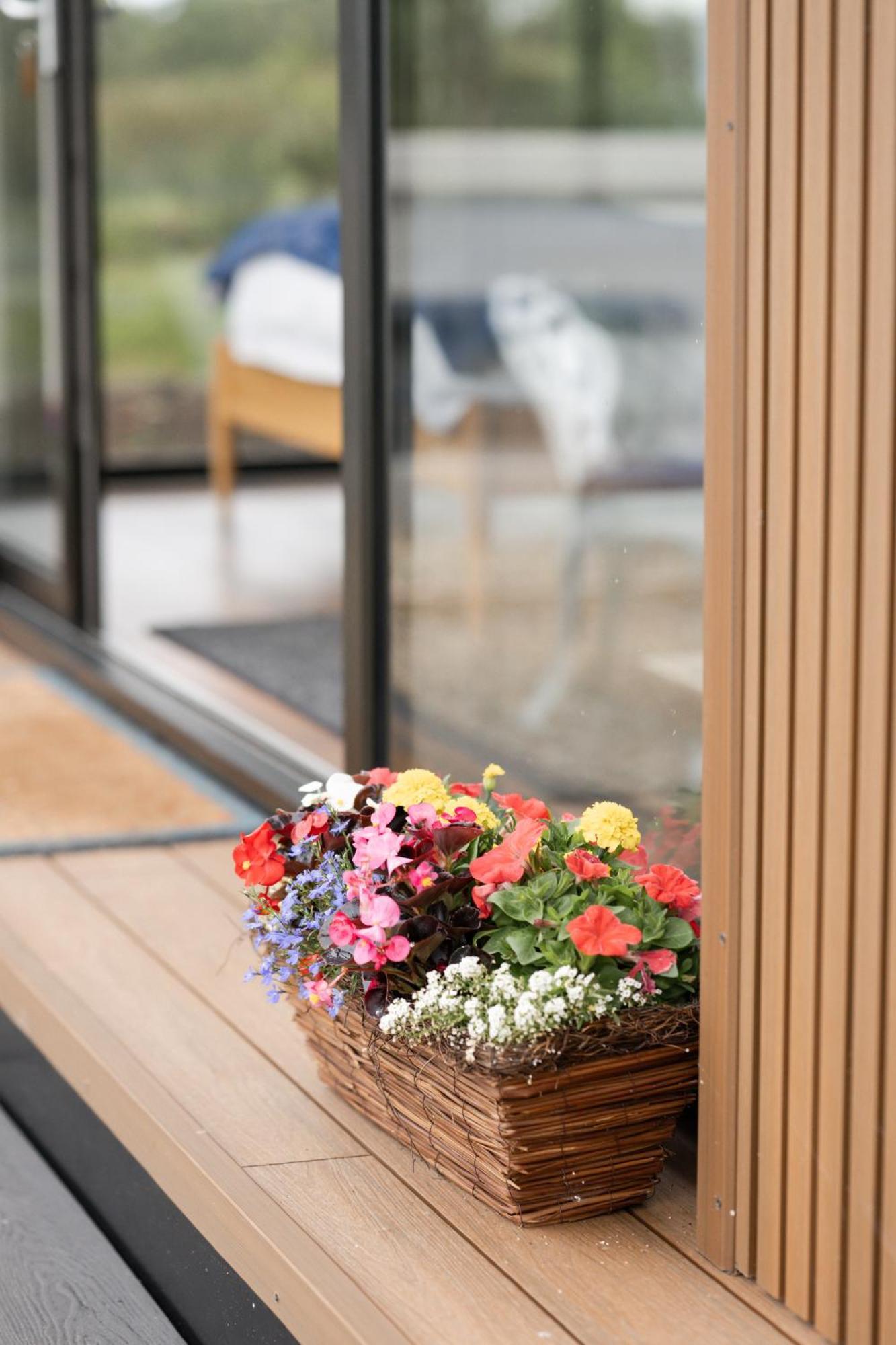 Lakescape - Waterfront Self- Catering Cabins Enniskillen Exterior foto
