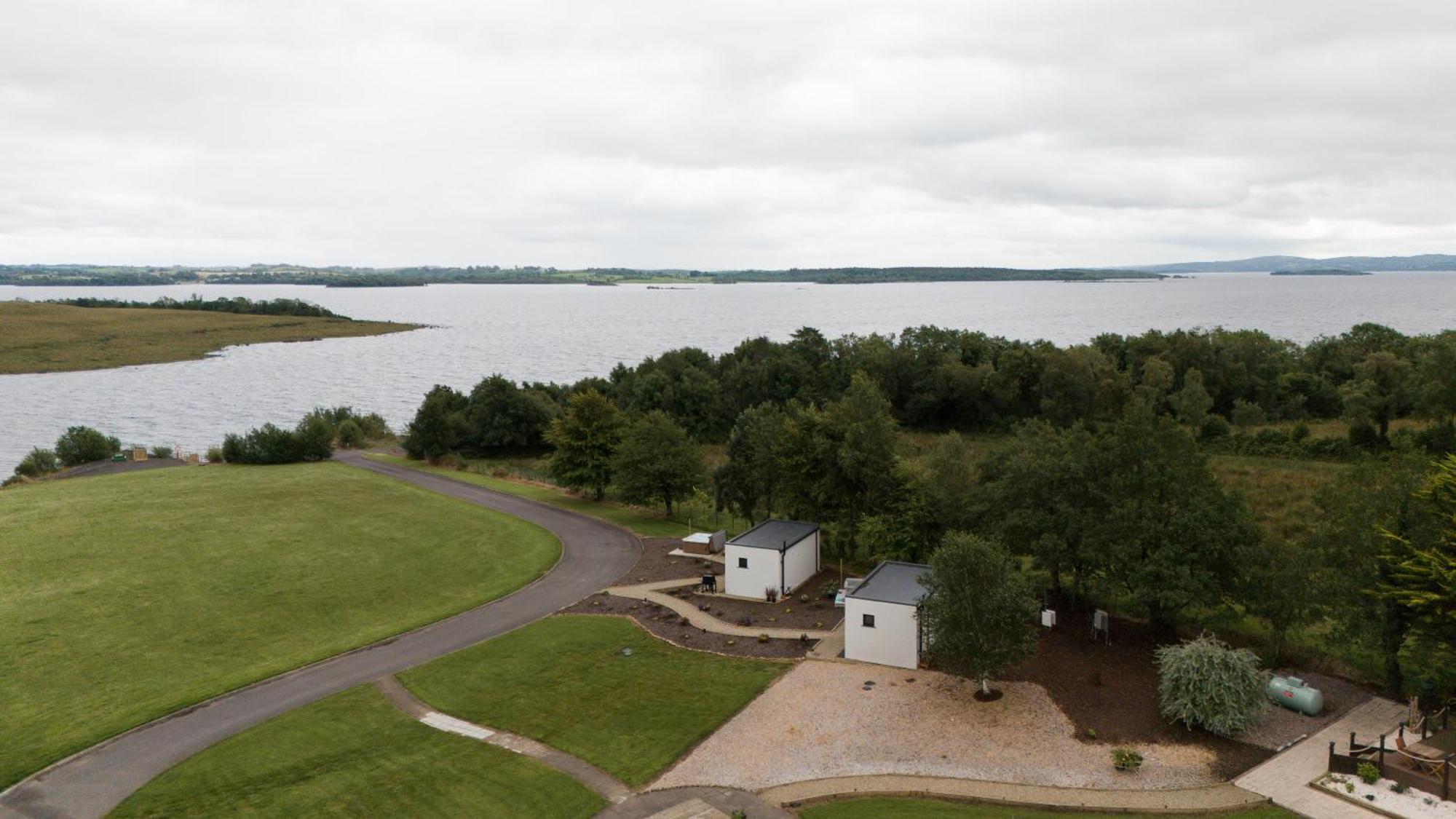 Lakescape - Waterfront Self- Catering Cabins Enniskillen Exterior foto